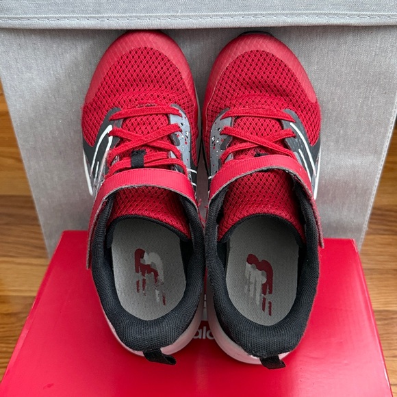 Little Kids New Balance Sneakers - Size 3 Wide - Picture 5 of 8